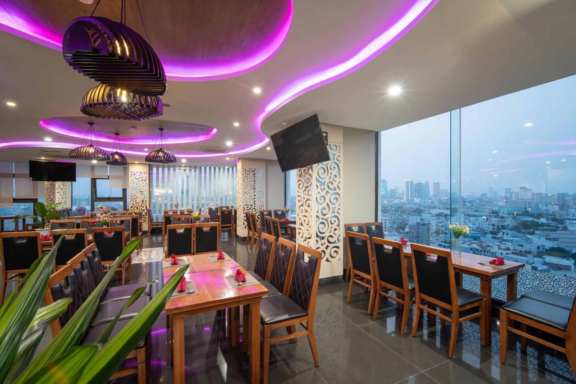 Golden Sun By New Sky Travel Hotel 4*