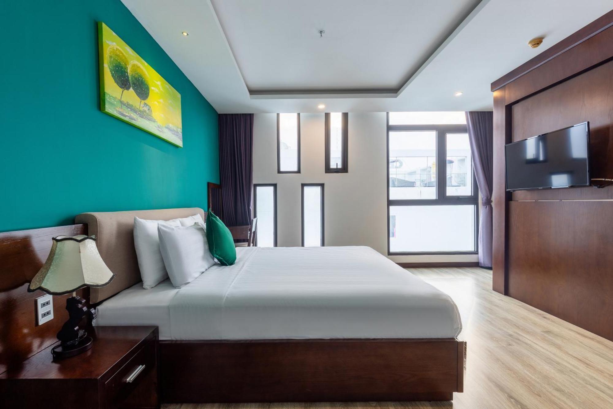 Golden Sun By New Sky Travel 4*