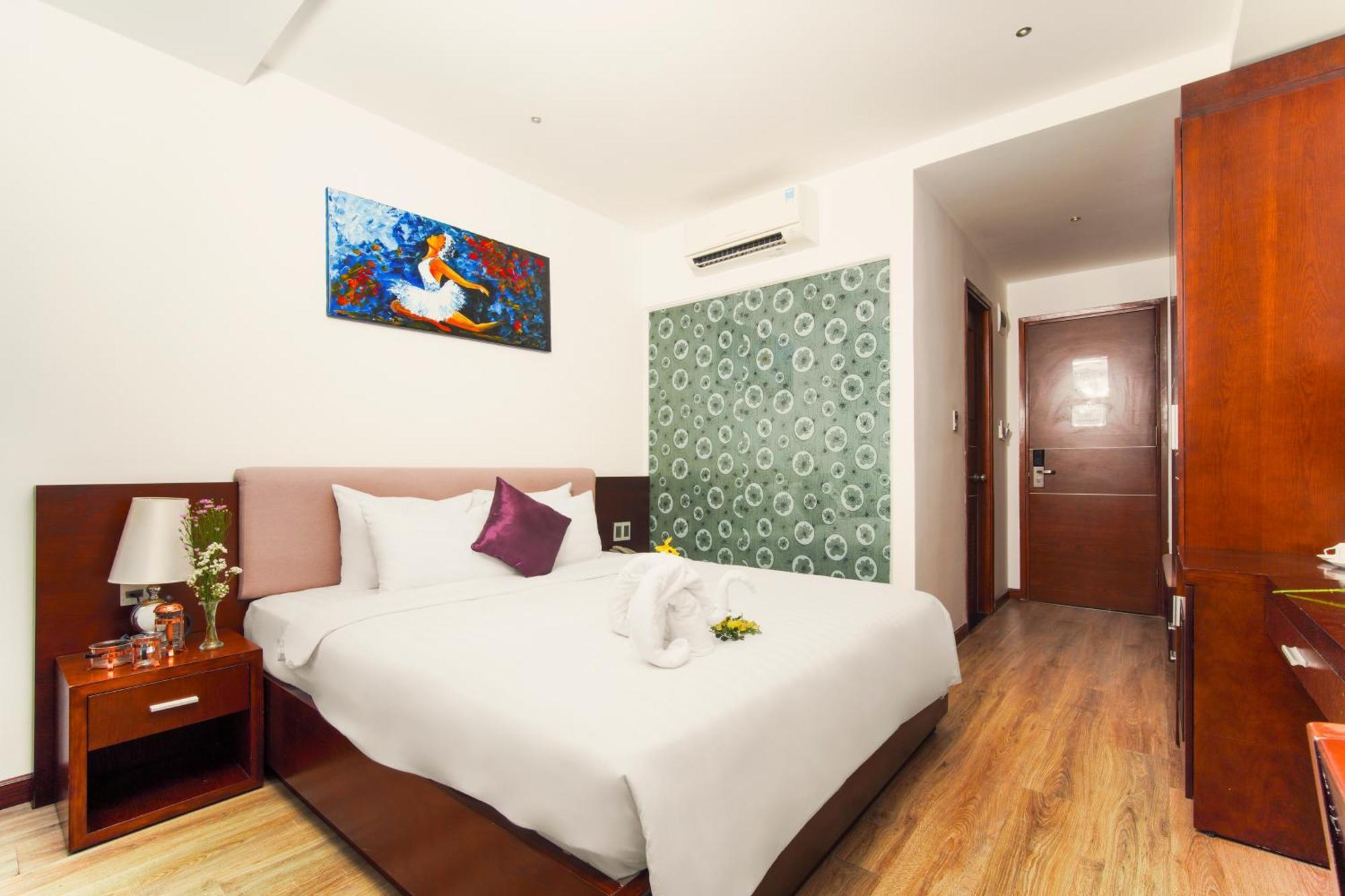 Hotel Golden Sun By New Sky Travel